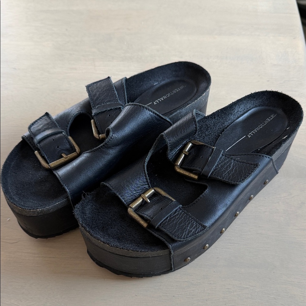 Stylish Black Platform Sandals
